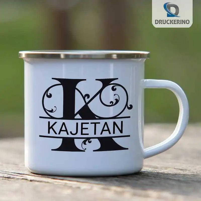 Emaille Tasse mit Namen | Motiv 1 | Kajetan - Druckerino