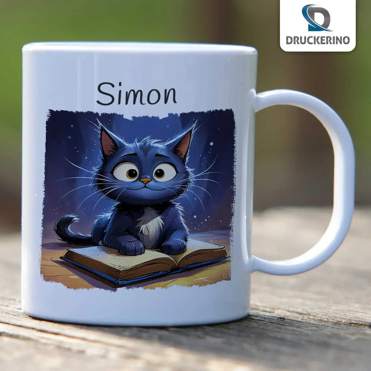 Kindertasse mit Namen | Lesekater Zauberwelt - Druckerino