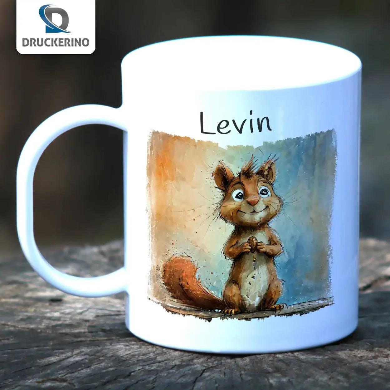 Kindertasse mit Namen | Naschhaftes Eichhörnchen - Druckerino
