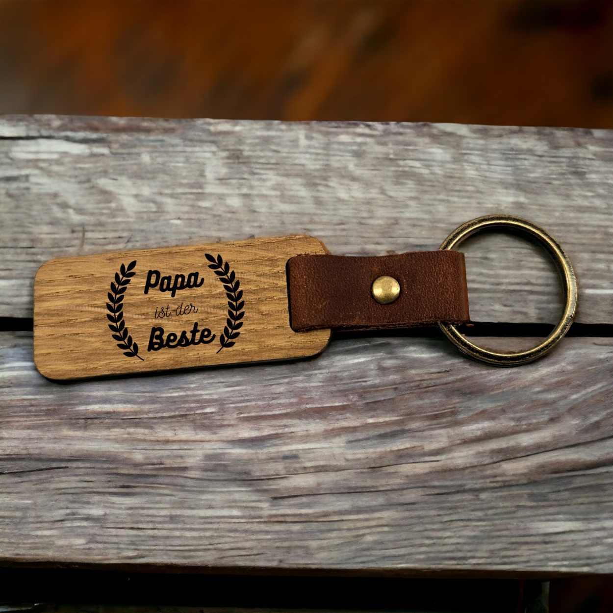 Schlüsselanhänger Holz Leder - Papa ist der Beste - Druckerino