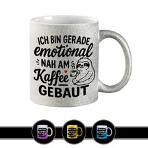 Glitzertasse Ich bin gerade emotional nah am Kaffee gebaut Tasse mit Spruch in Silber