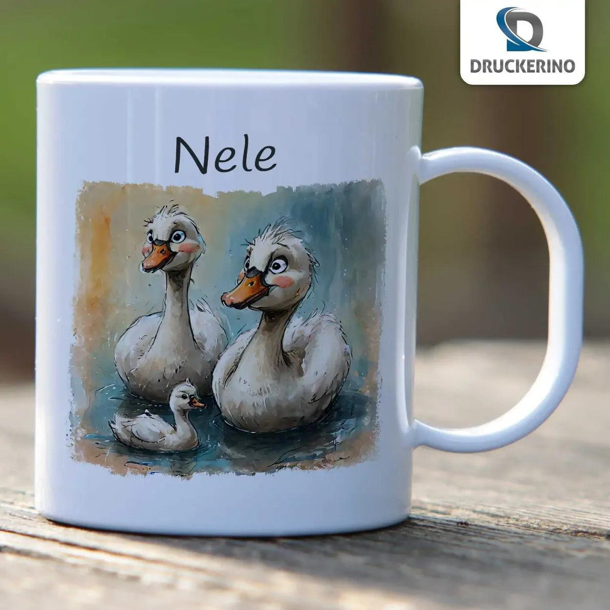 Kindertasse mit Namen | Entenfamilie am Seeufer - Druckerino
