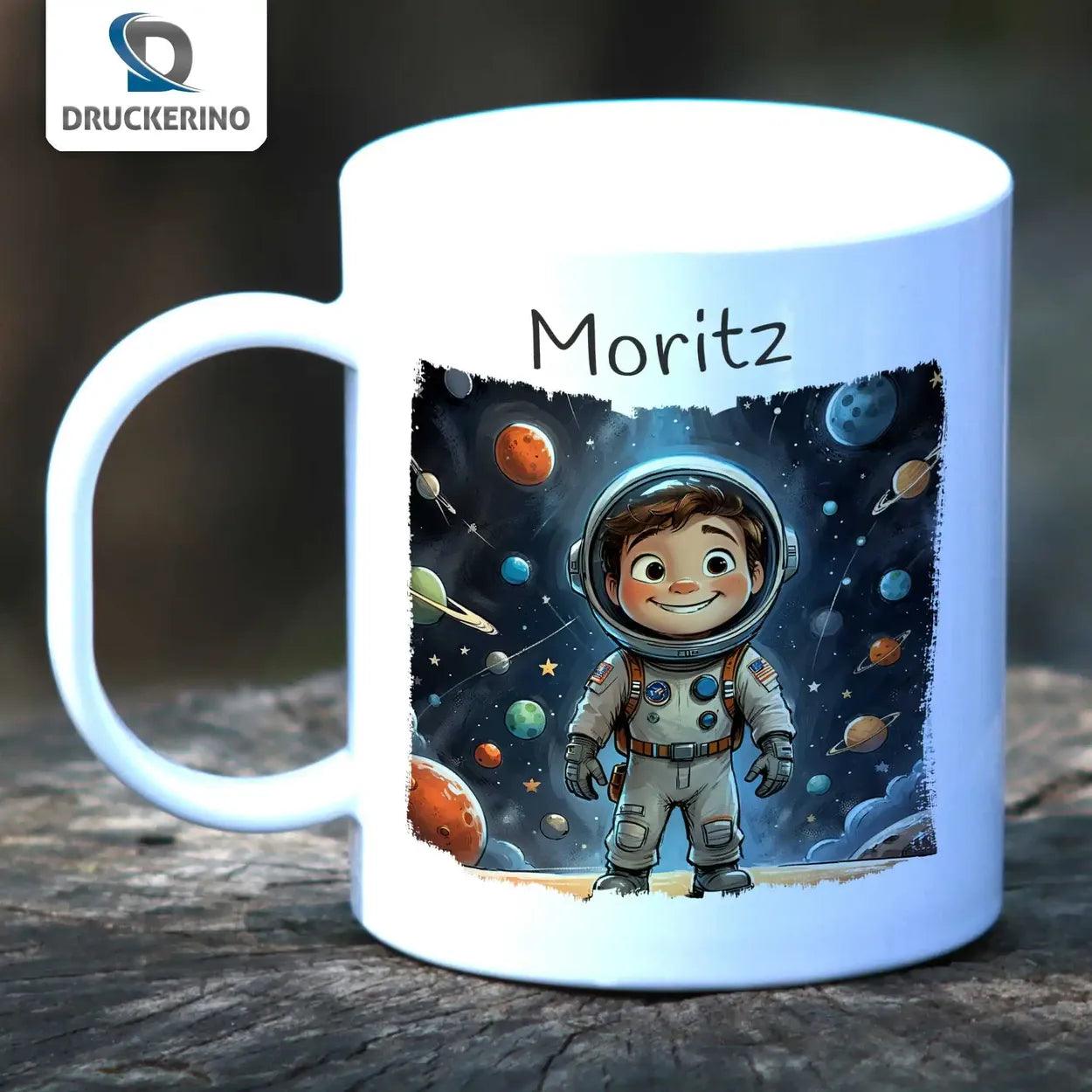 Kindertasse mit Namen | Weltraumabenteurer - Druckerino