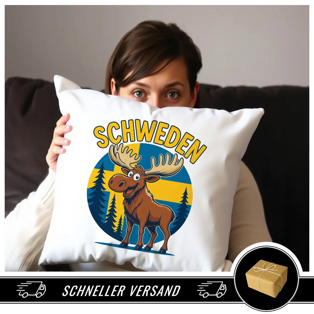Dekokissen Schweden mit Elch vor Flagge auf Sofa – Geschenkidee für Skandinavien Fans von druckerino.de