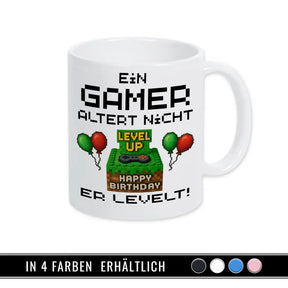 Gaming Tasse Ein Gamer altert nicht er levelt  Geschenk für Zocker in vier Farben lieferbar